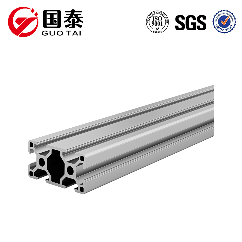 Hliníkové dveře a okna se staly módou moderní architektury