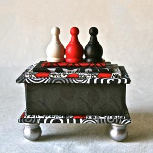 Dongguan továrna speciální papírové dárkové krabičce