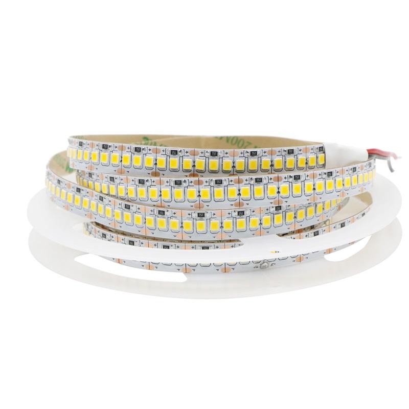 Vysoce kvalitní 240LED na metr Smd 2835 Vysoký jas Vysoký jas 12v LED Flexibilní pásová světla