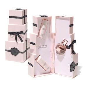 Krabice ve tvaru hezkého designu lepenkové sady pro bonbóny