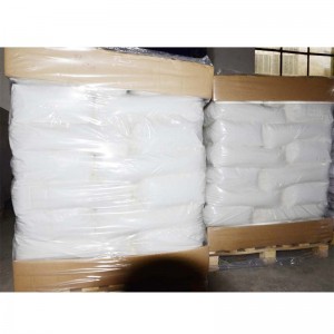 Vločkovací polyakrylamid pro těžbu ropy a těžbu