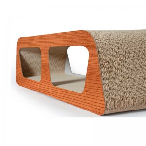 Velkoformátové škrábání kartonových koček