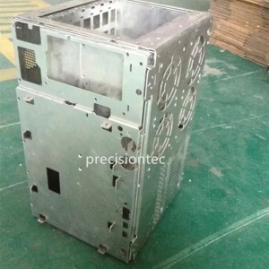 Části kovů v prášku