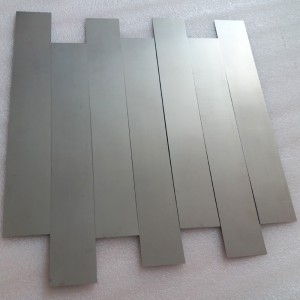 Superelastická deska z nitinolu