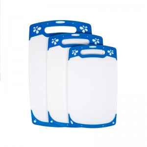 Unikátní protiskluzový design plastových kuchyňských prkénků