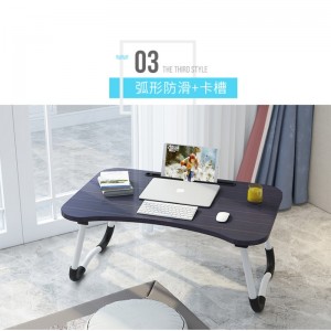 Skládací stůl na počítačové posteli