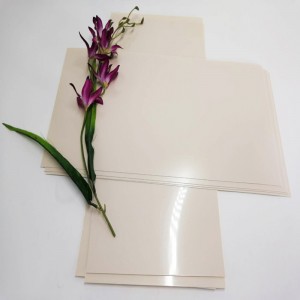 Vysoce kvalitní 0,5 mm meruňková barva z tuhého PET plastového polyesterového listu pro nábytek