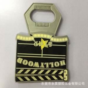 P040 magnet na otvírání lahví