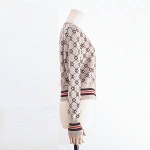 Dámské svetrové vesty se 100% polyesterovým finshnetem Jacquard