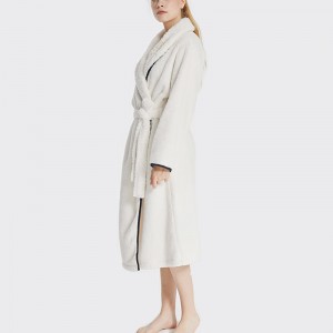Ženy Snuggle Fleece Embroidery Robe