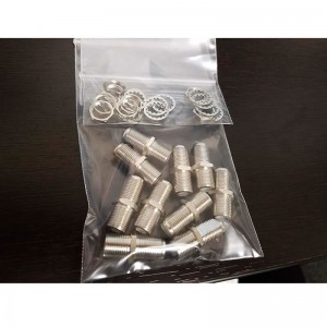 Spojka pro montáž na panel F