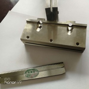 Těsnicí čelisti pro polštářové balení