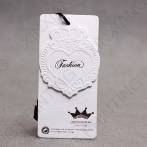 Kreativní módní oblečení štítek visí na míru 02