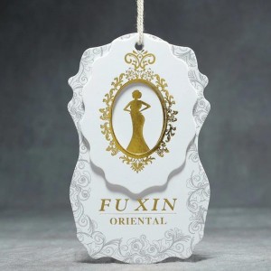 Štítek s visačkou Creative Fashion Clothing na zakázku 8