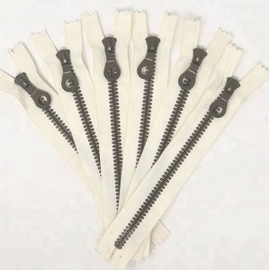 Plastový zip s uzavřeným koncem Módní RIRI zuby malované Posuvný zámek Auto-Key s klíčovou dírkou 9