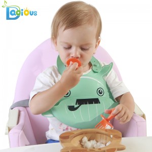 První dětské nádobí kojenecká lžíce a vidlička pro tréninkové lžíce