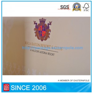 Luxusní papírový sáček se svázanou rukojetí