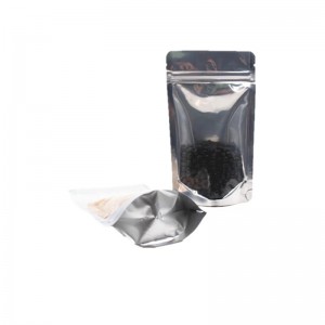 Samostatně stojící fóliové sáčky s průhlednou přední stranou a uzavíratelnou průhlednou taškou