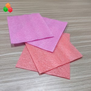 Expandovaný polyetylen měkký esd černý bílý epe balicí pěnový kus pro ochranné / přepravní balení stroje / elektroniky