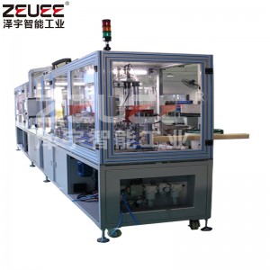 Automatické montážní zařízení s ozubenými koly