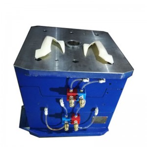 Krycí deska palivové nádrže pro motocykly