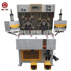 Stroj na výrobu špiček na formování špičky