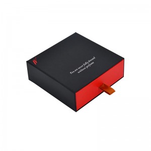 Zakázková klasická dvoubarevná dárková krabička