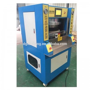 samonakládací stroj na sportovní obuv