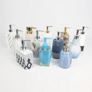 Zásobník na mýdlo v koupelně s různým stylem