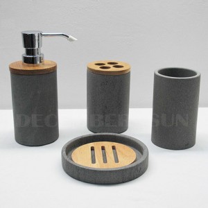 Sada koupelnových doplňků z pískového kamene