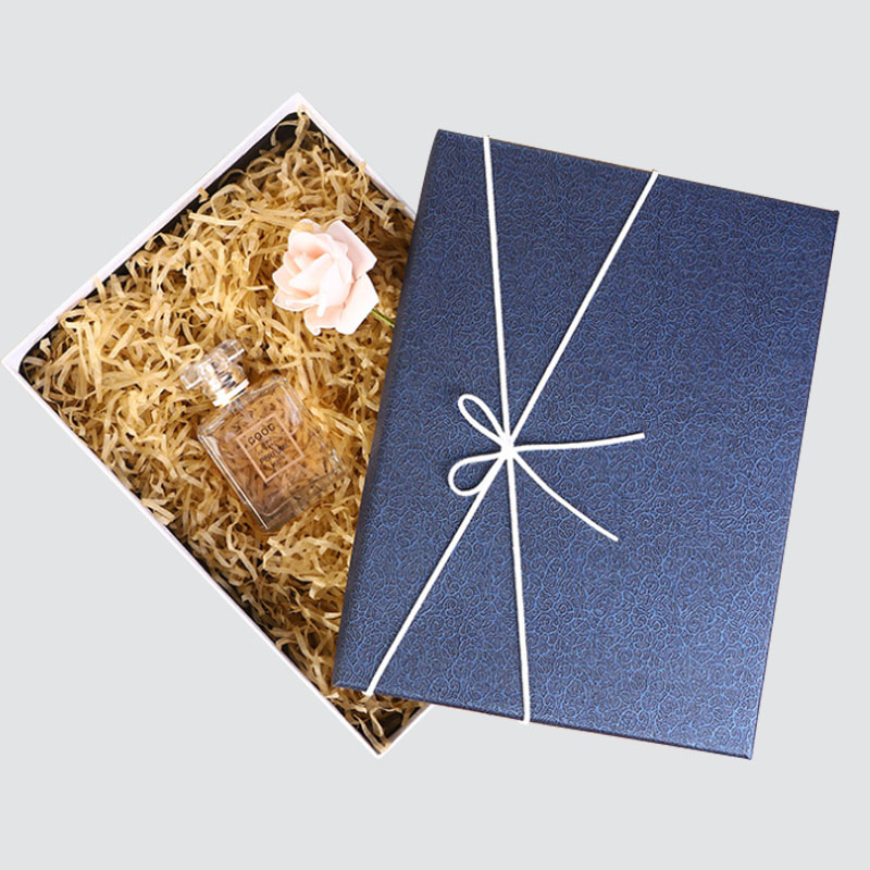 Jednoduchý styl oblečení velikost krabičky čepice dekorativní motýlek dárková krabička