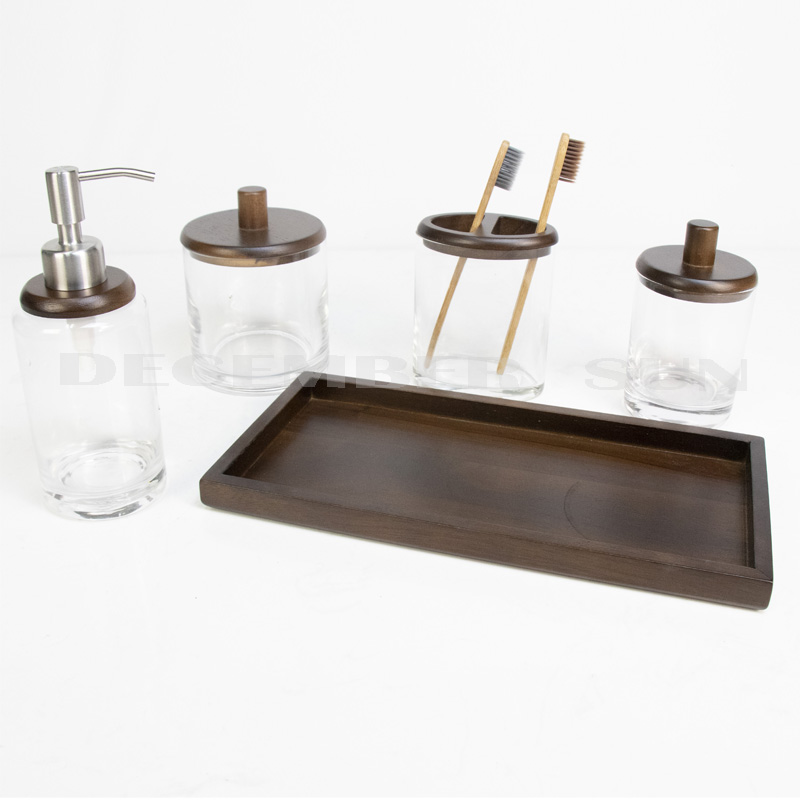 Čiré sklo s dřevěnými částmi koupelnové sady