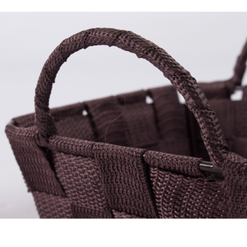 Ručně tkaný koš z polypropylenové tkaniny-