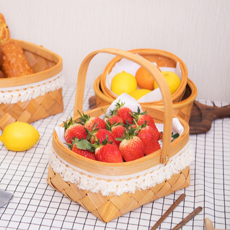 Dřevěný košík s násadou