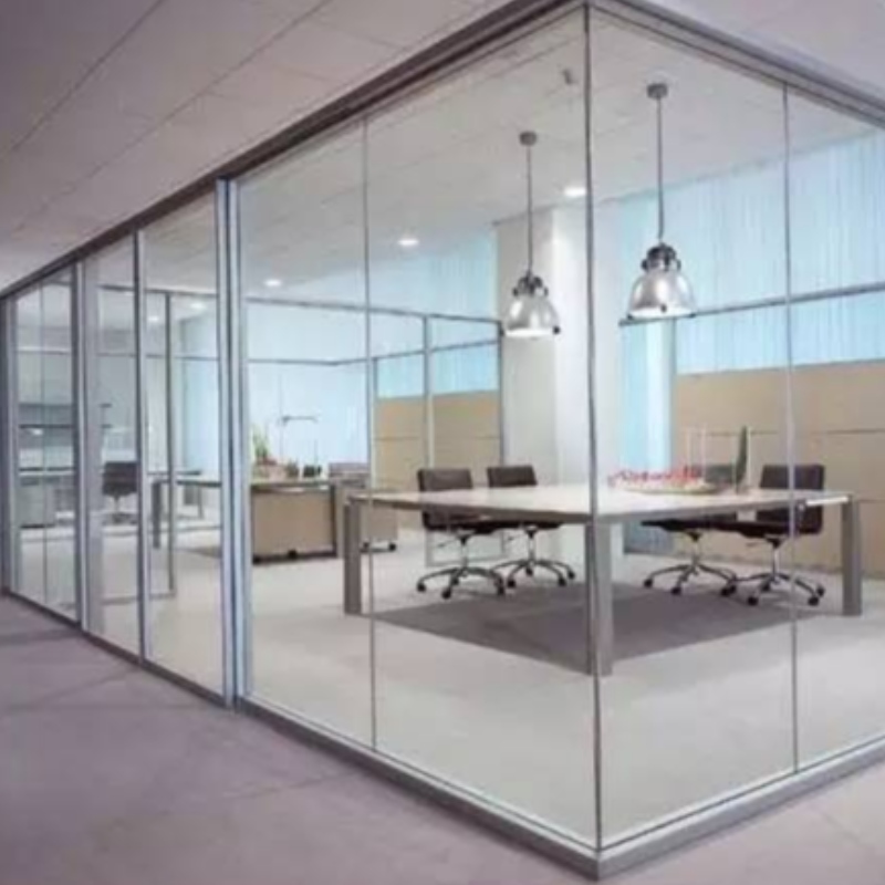 Detailní způsob instalace pružinových dveří bez framelu