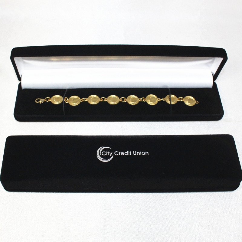 D-11 zakázková velkoobchodní černá sametová krabička na odznak a náhrdelník