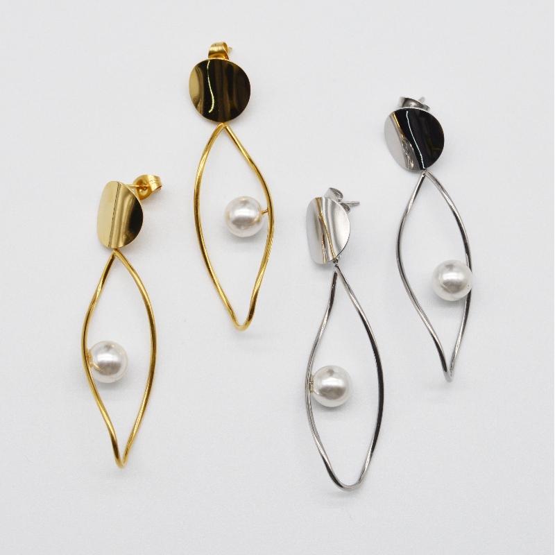 Běžný smysl pro nošení šperků z nerezové oceli