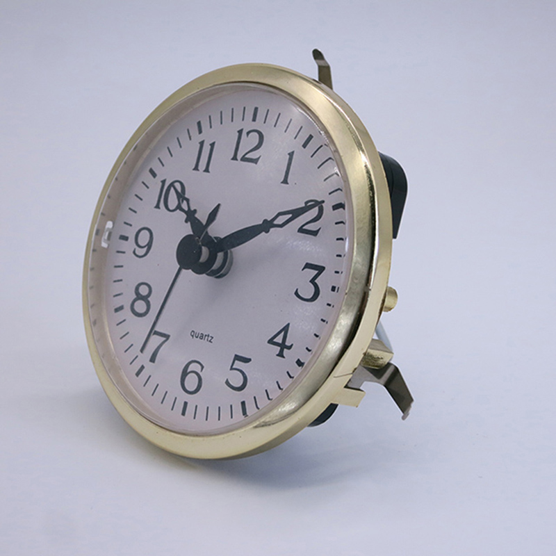 průměr nástěnné hodiny o průměru 75 mm