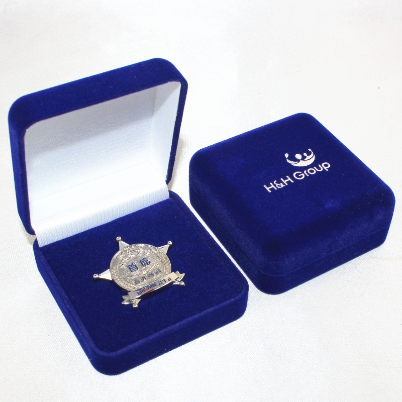 Bod F-2S kulatý tvar Velvet Box pro odznak & mince, mm.52*57*25, závaží o 26g