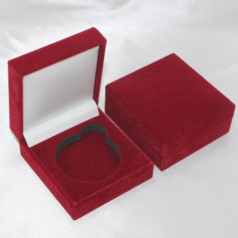 Položka V-04 čtvereční PU Leather box pro mince&odznak, manžetové knoflíčky, svorku na kravatu, atd. mm.63*68*28, závaží asi 50g