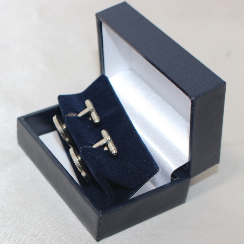 Výrobek VK-1 obdélníková plastová krabička potažená koženkovým papírem pro sponku na kravatu 58 * 20mm, řetízek na klíče, manžetové knoflíčky, odznak atd. Mm.75 * 50 * 38, hmotnost přibližně 56g