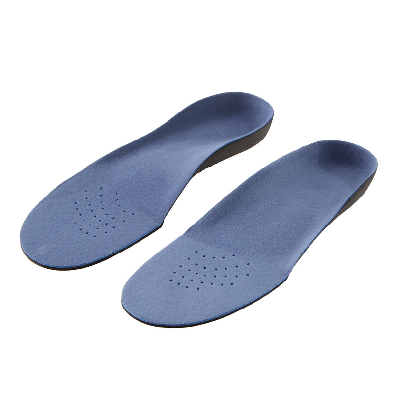 poskytuje extra tlumení a vstřebávání šoků