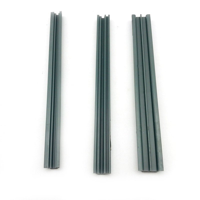 Plastový proužek pro přehlídku dveří