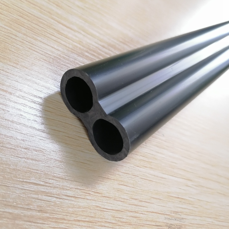 speciálně vyrobená neobvykle tvarovaná černá pvc trubka z plastové trubice extrudovaná pvc trubice pro rukojeť