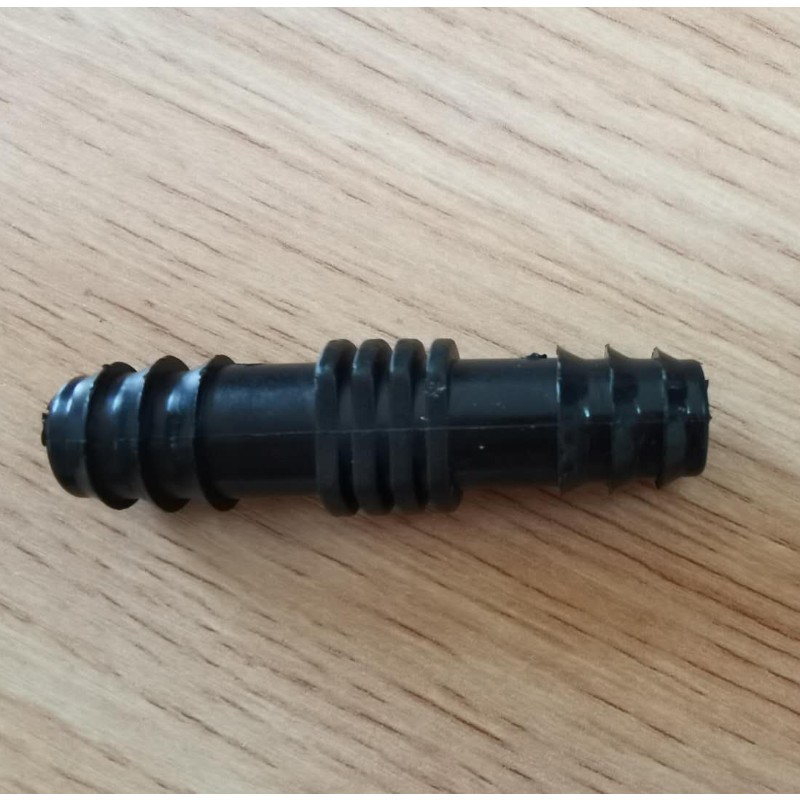 Vložené připojení pro odkapávací potrubí PE