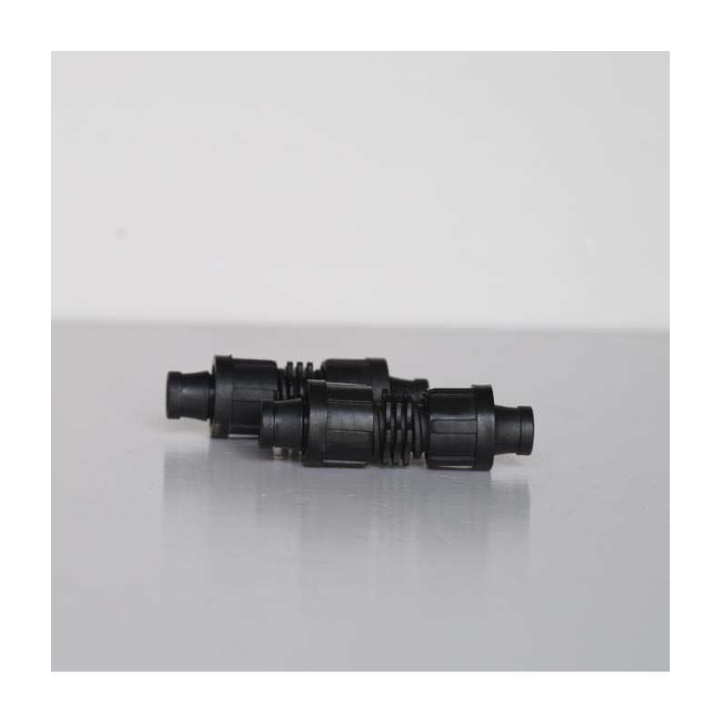 Vložené připojení pro odkapávací potrubí PE