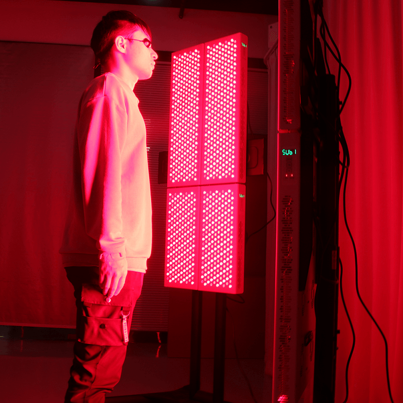 V domácnosti Dva lidé Terapie červeným světlem 660nm 850nm - Terapeutické světlo blízkého infračerveného záření Výrobce PDA Red Therapy Light