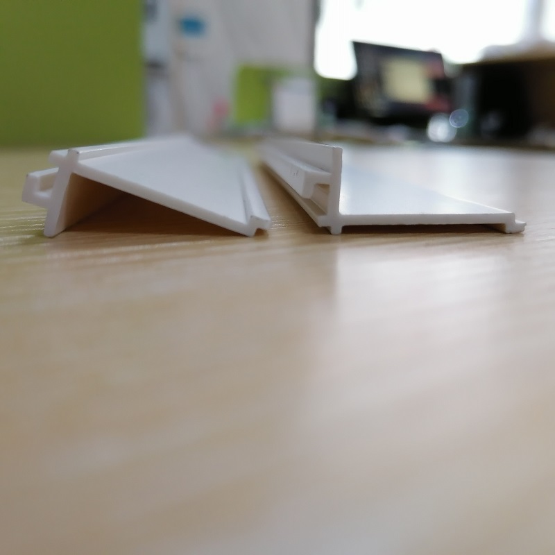 Čínský výrobce pro profil profilu PVC l Pvc profil Pvc l tvarový profil pro stavební dekorace