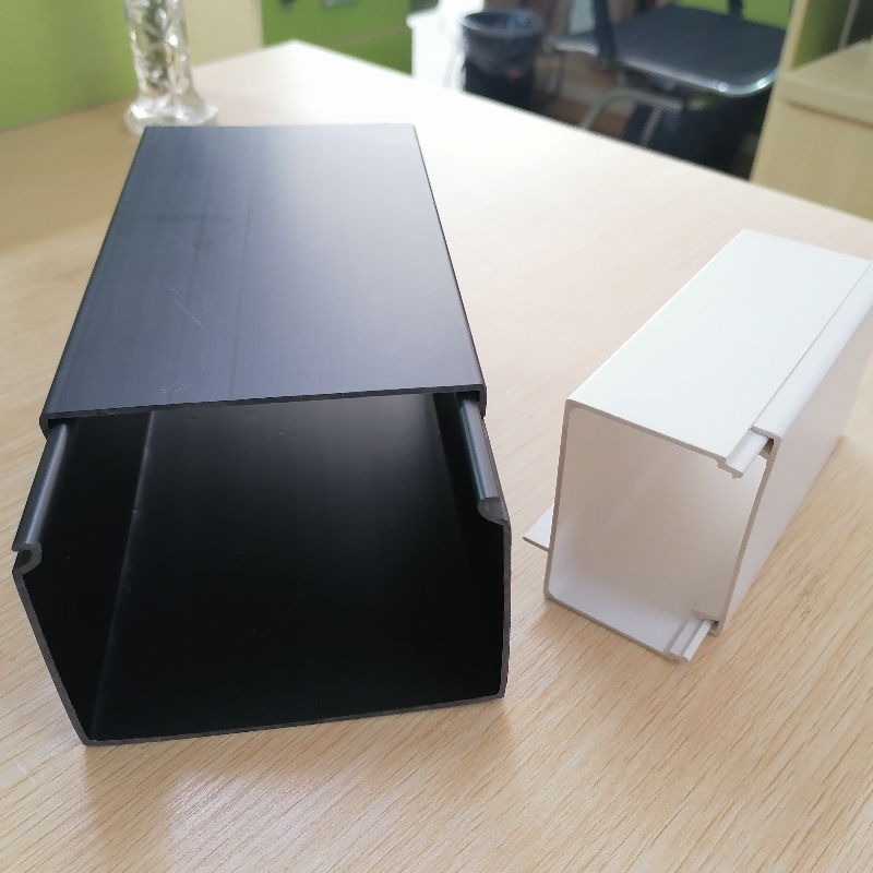 profesionální zakázkový PVC kabelový korektor Raceway PVC kabelový kabelový organizér pro správu nepořádku drátu