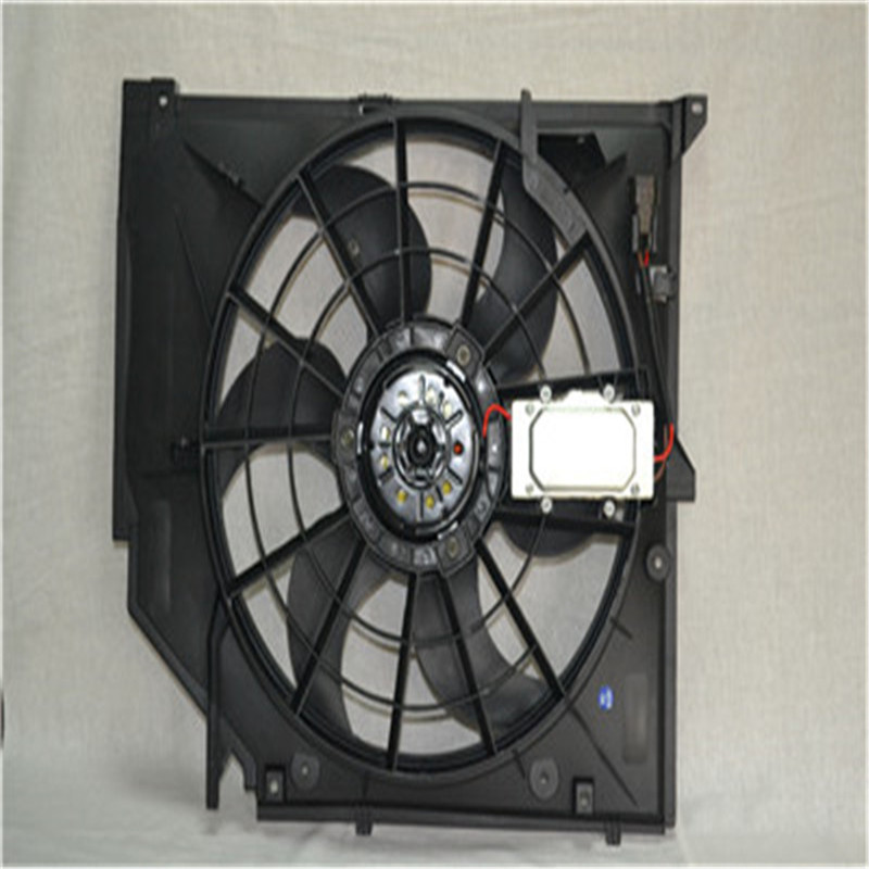 Elektrický ventilátor motoru BMW E46 17117561757